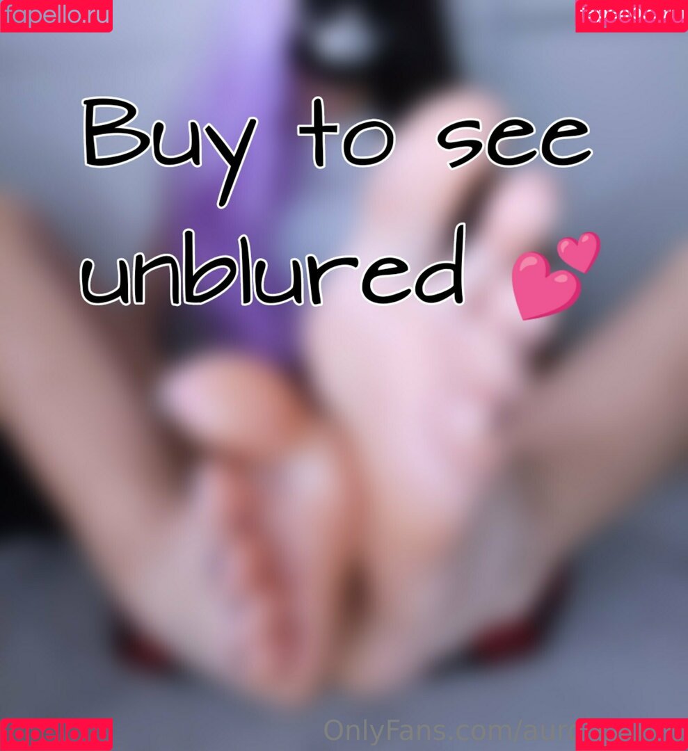 AurorkaUwU Onlyfans Photo Gallery 