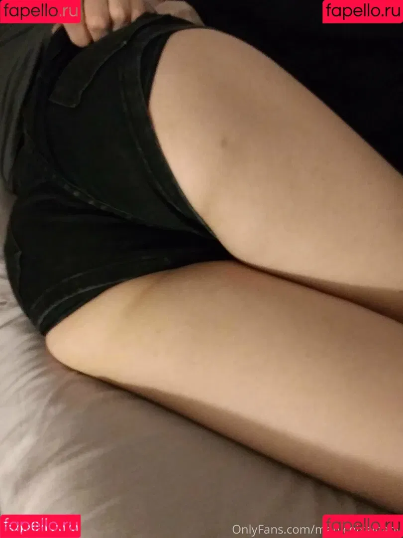 roxannerom Onlyfans Photo Gallery 