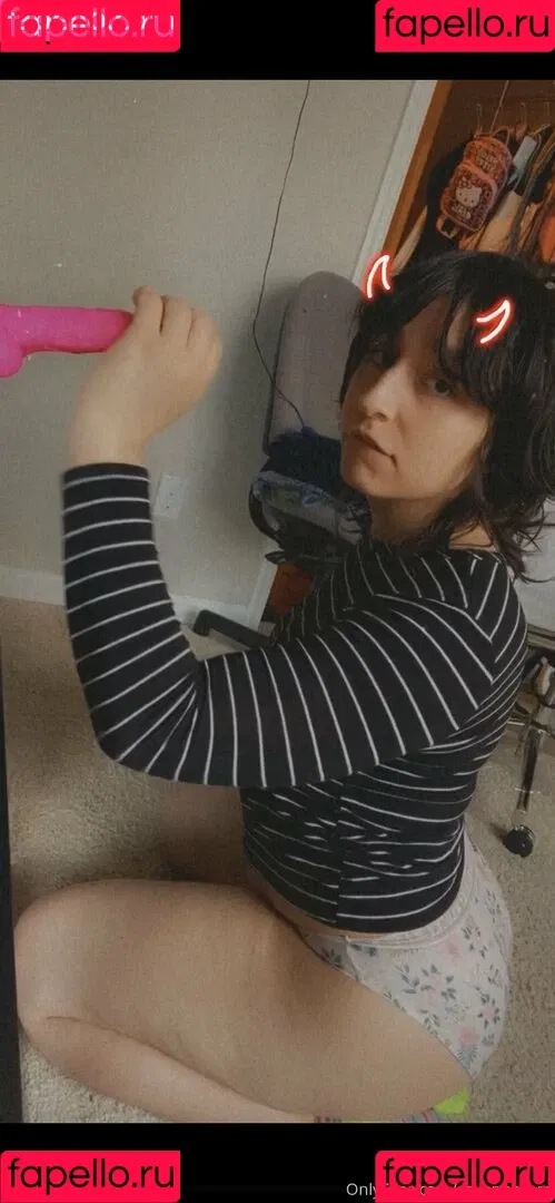 roxannerom Onlyfans Photo Gallery 