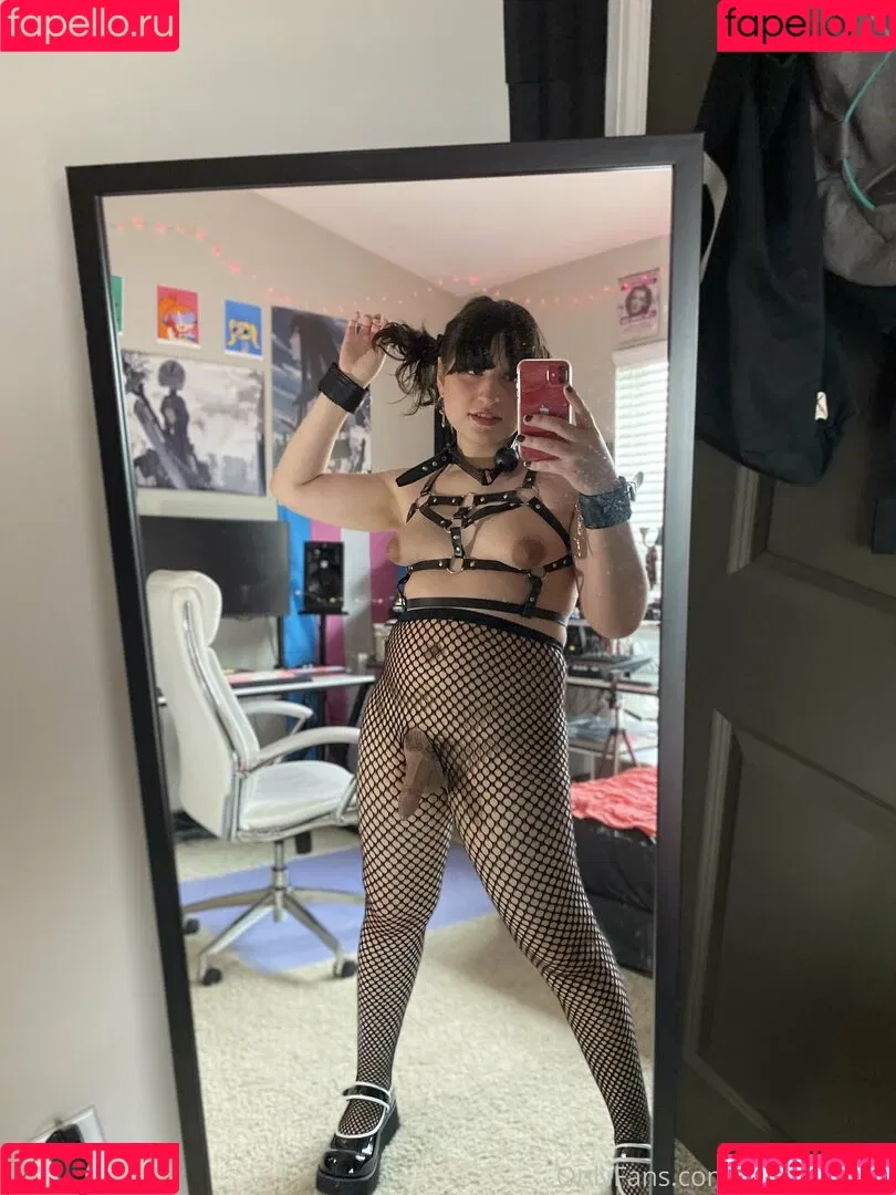 roxannerom Onlyfans Photo Gallery 