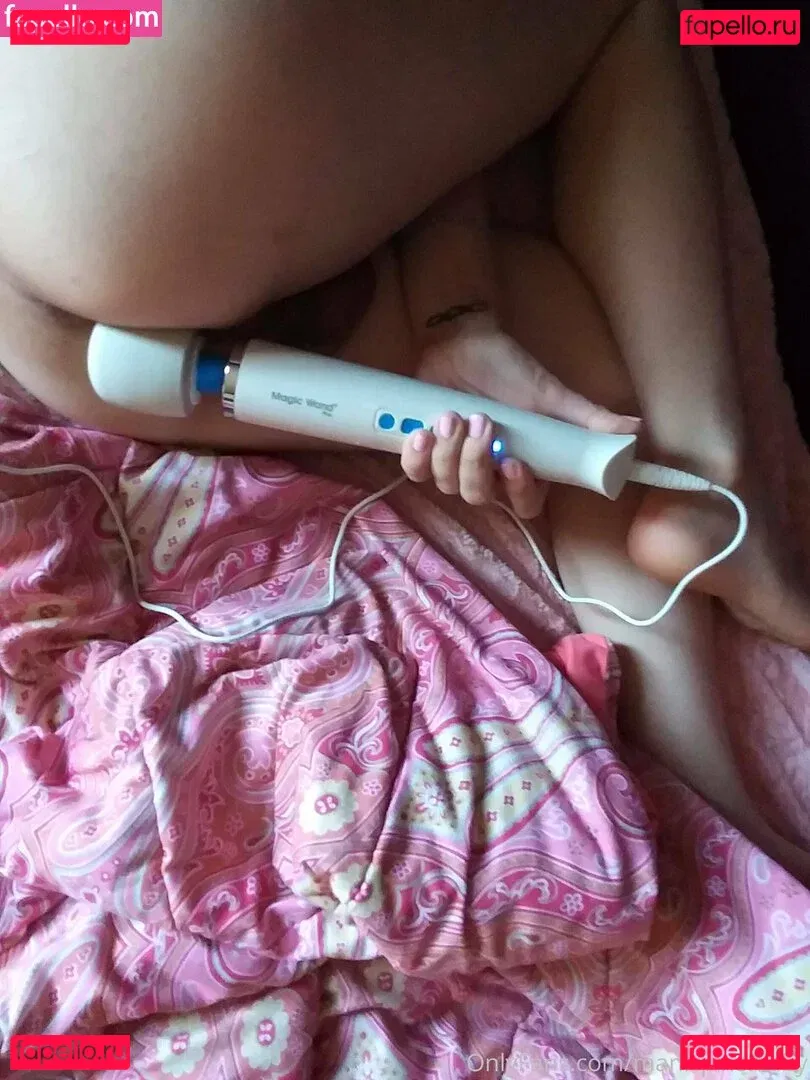 roxannerom Onlyfans Photo Gallery 