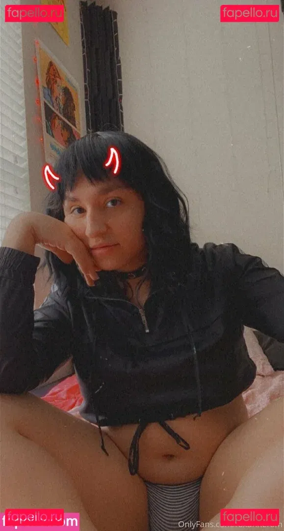 roxannerom Onlyfans Photo Gallery 