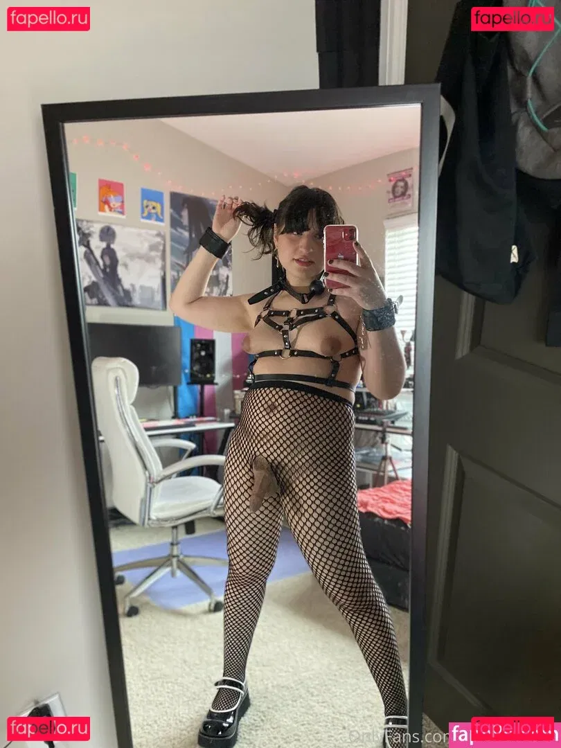 roxannerom Onlyfans Photo Gallery 