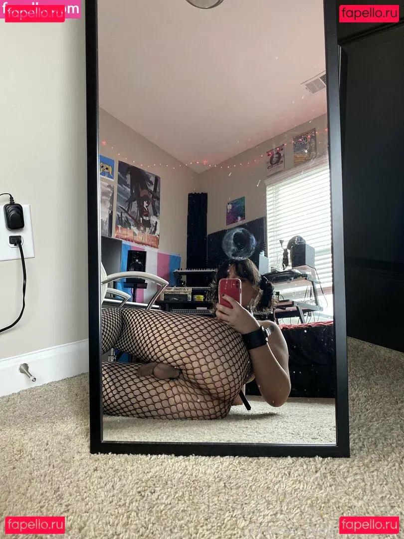 roxannerom Onlyfans Photo Gallery 