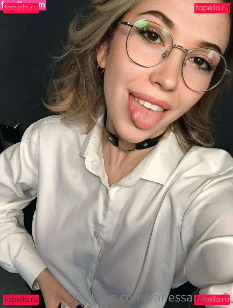 vanessaroom8 Onlyfans Photo Gallery 