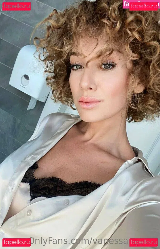 vanessaroom8 Onlyfans Photo Gallery 