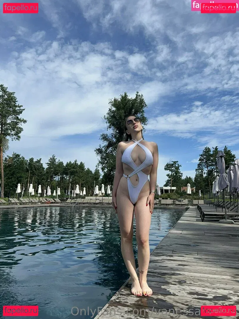 vanessaroom8 Onlyfans Photo Gallery 