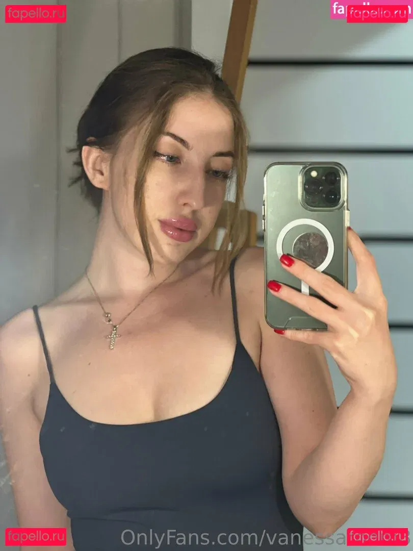vanessaroom8 Onlyfans Photo Gallery 