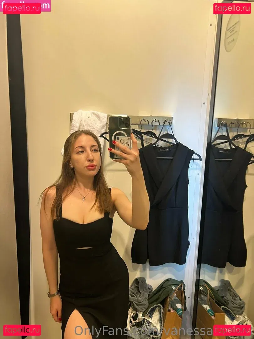 vanessaroom8 Onlyfans Photo Gallery 