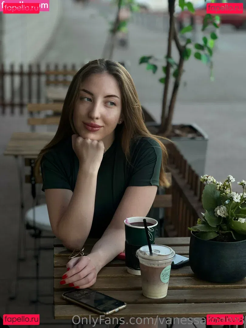 vanessaroom8 Onlyfans Photo Gallery 