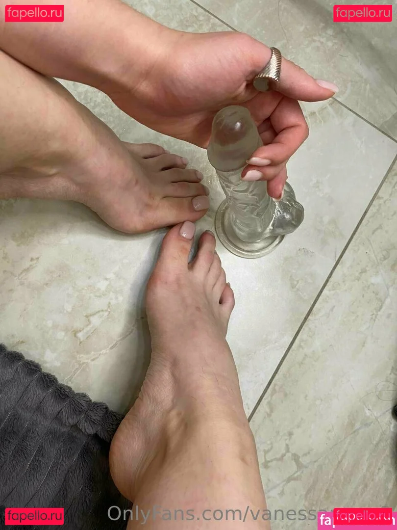 vanessaroom8 Onlyfans Photo Gallery 