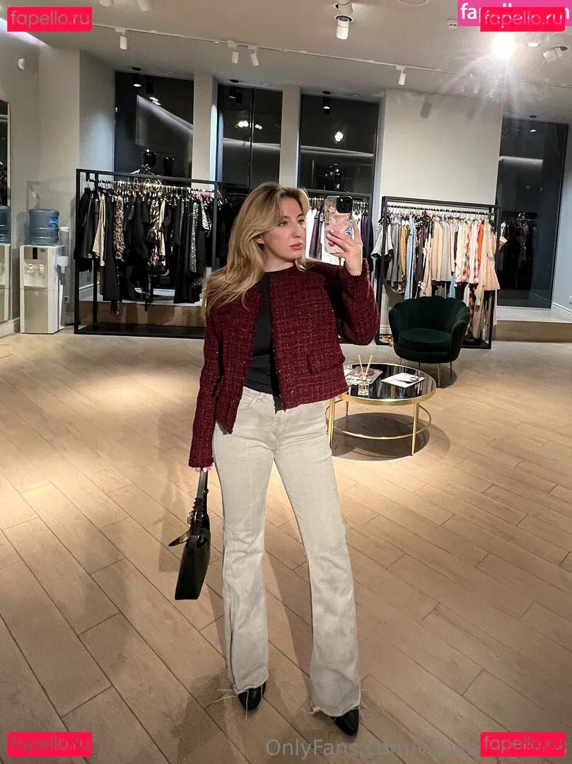 vanessaroom8 Onlyfans Photo Gallery 