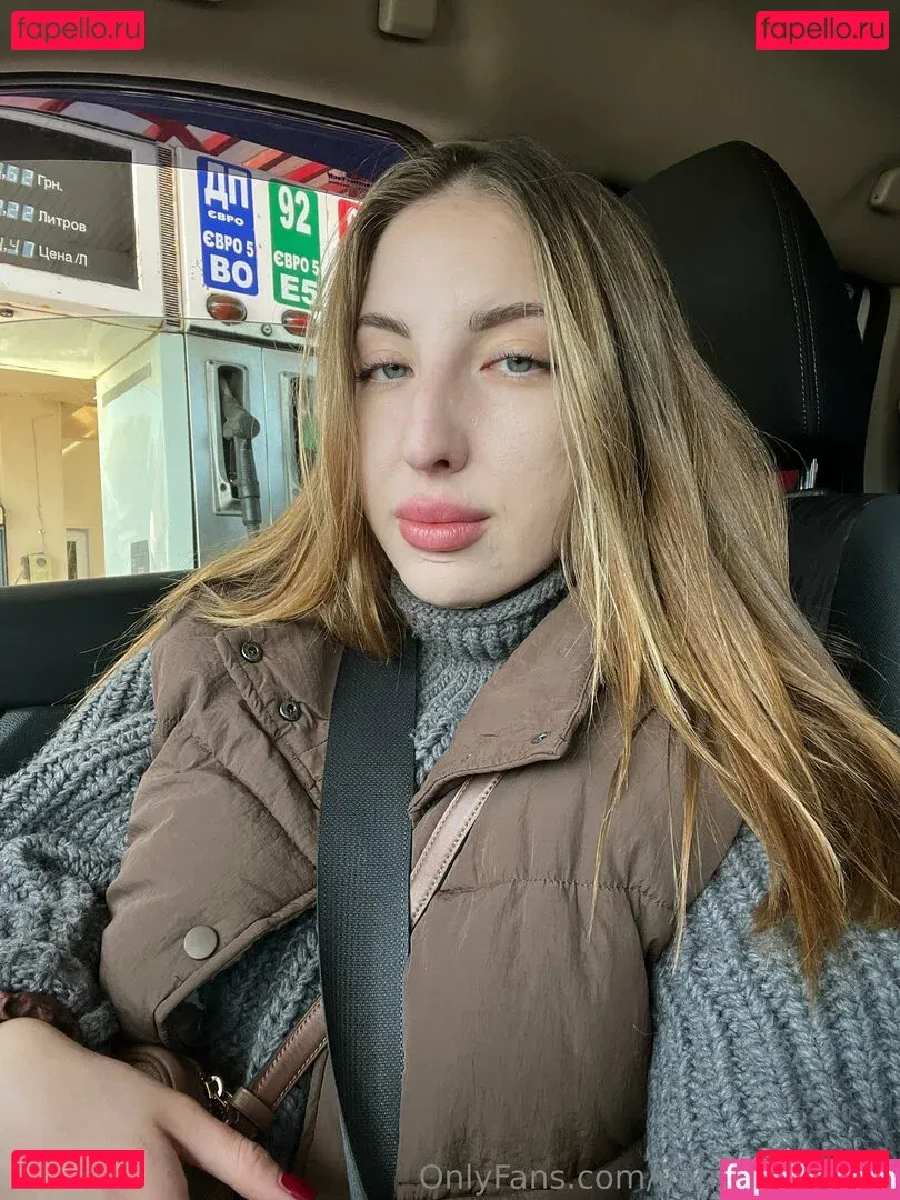 vanessaroom8 Onlyfans Photo Gallery 