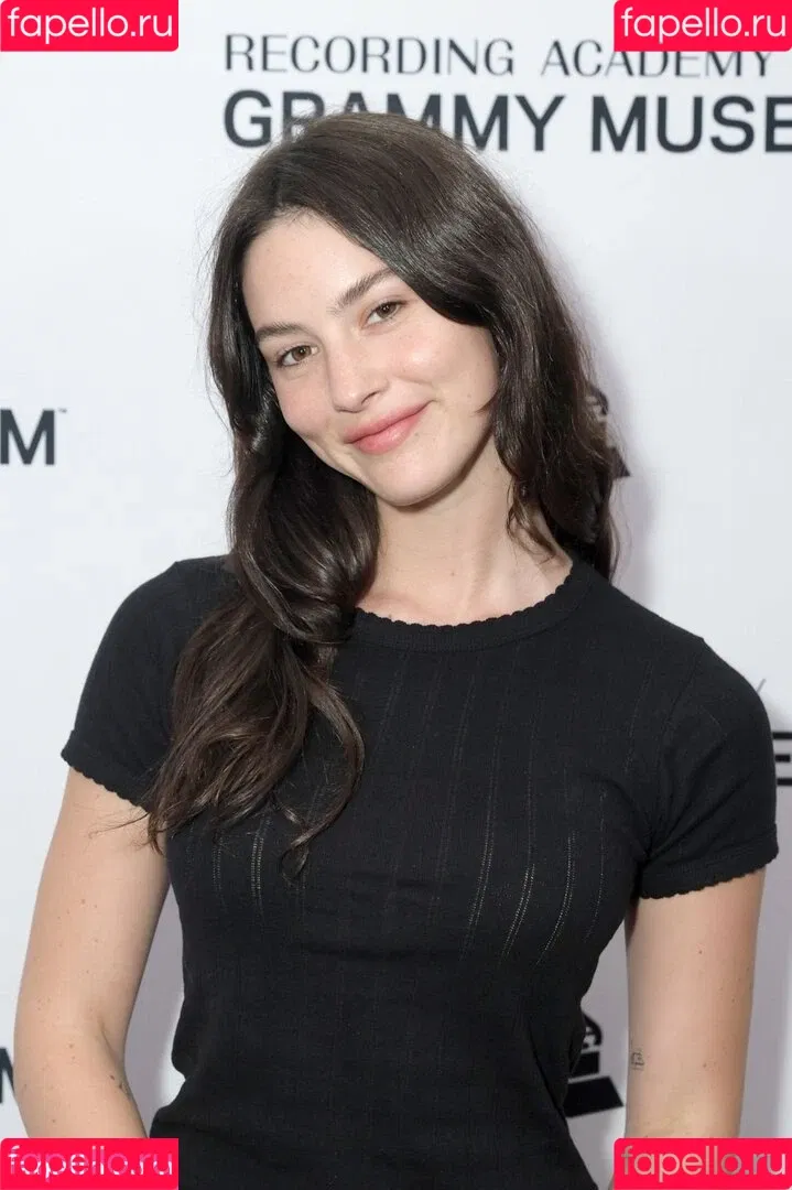 Gracie Abrams Onlyfans Photo Gallery 