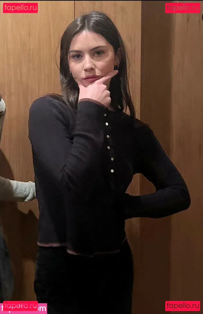 Gracie Abrams Onlyfans Photo Gallery 