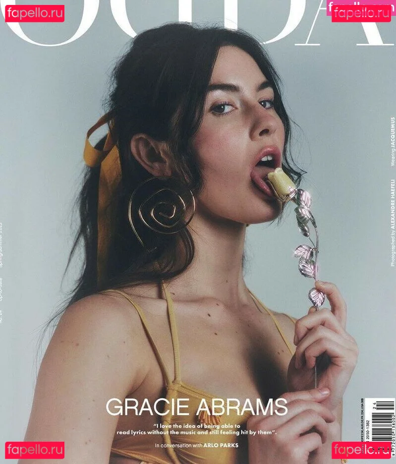 Gracie Abrams Onlyfans Photo Gallery 