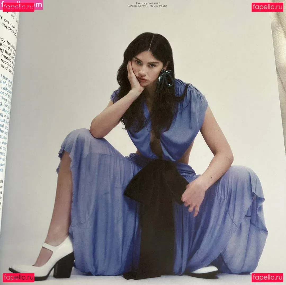 Gracie Abrams Onlyfans Photo Gallery 