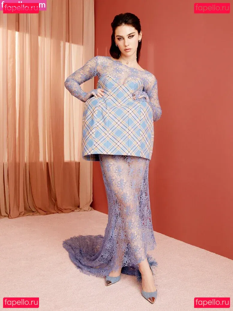 Gracie Abrams Onlyfans Photo Gallery 