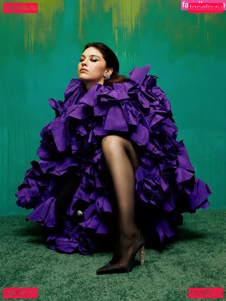 Gracie Abrams Onlyfans Photo Gallery 