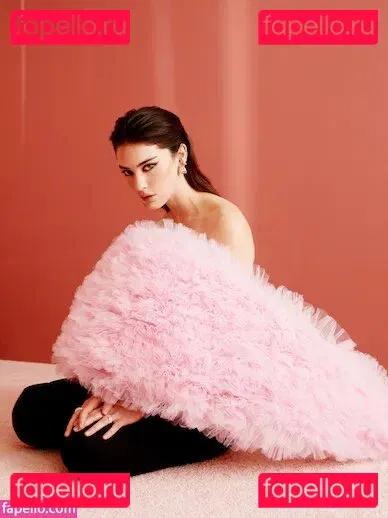 Gracie Abrams Onlyfans Photo Gallery 