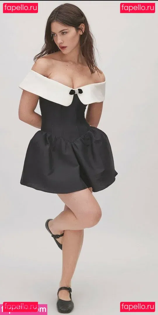 Gracie Abrams Onlyfans Photo Gallery 