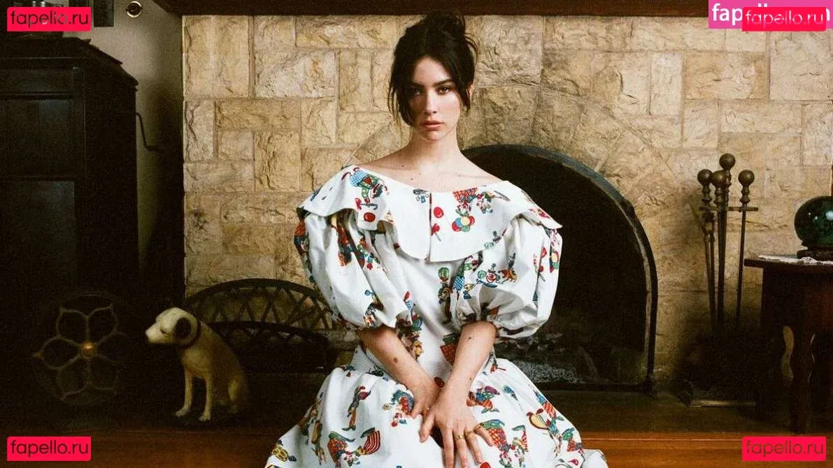 Gracie Abrams Onlyfans Photo Gallery 