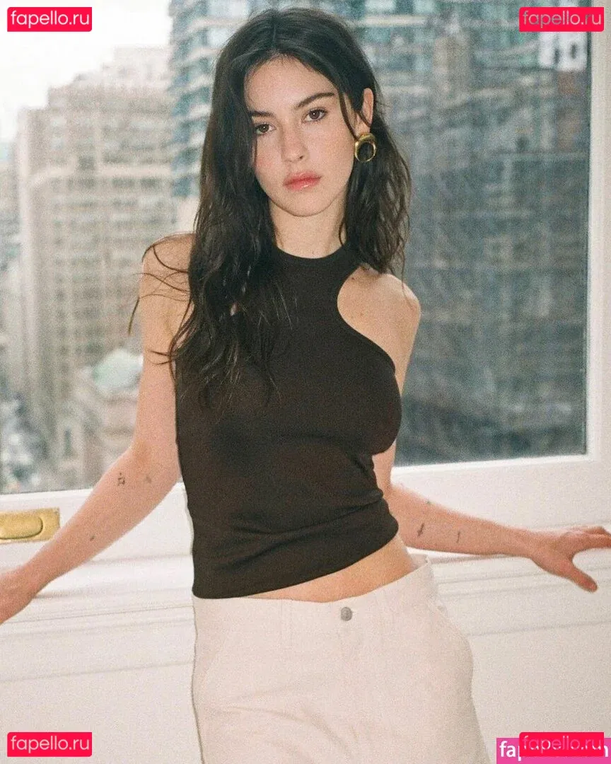 Gracie Abrams Onlyfans Photo Gallery 