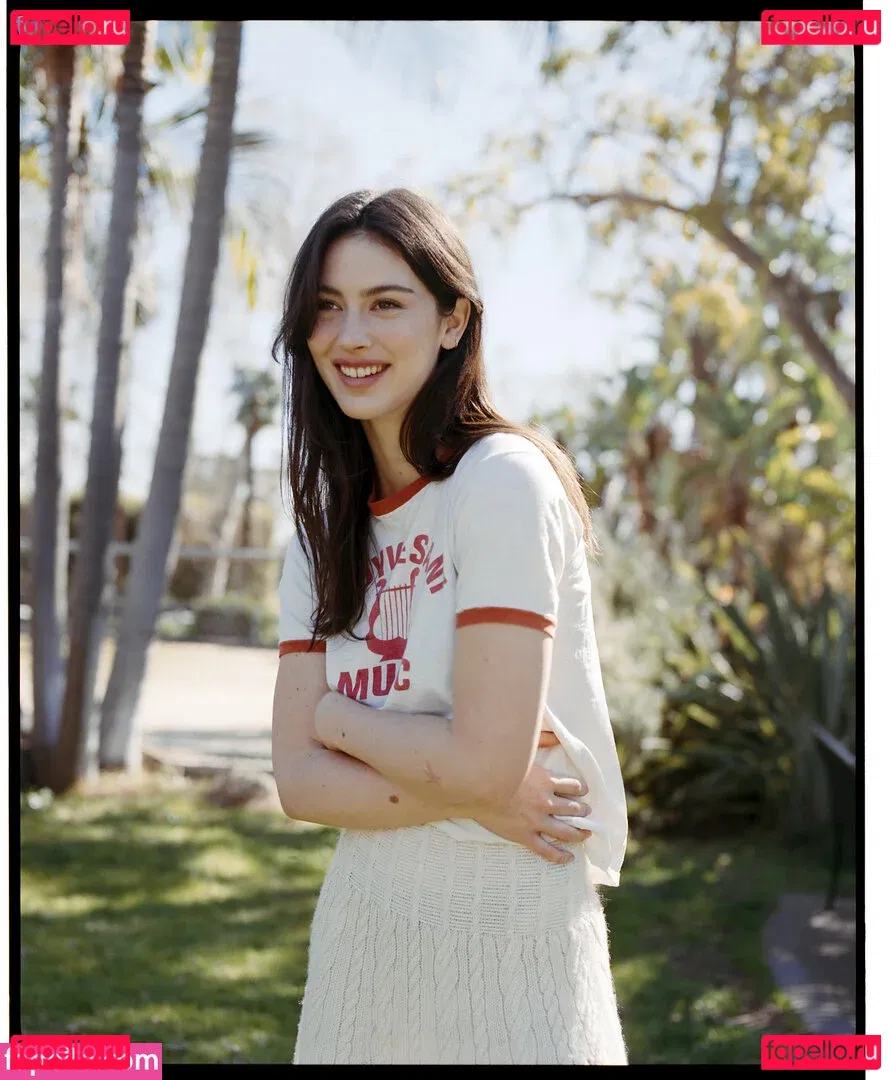 Gracie Abrams Onlyfans Photo Gallery 