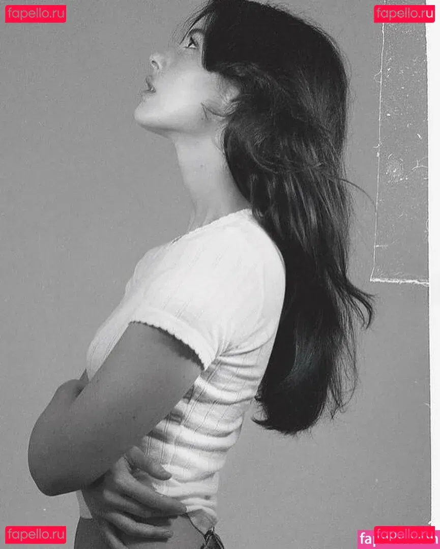 Gracie Abrams Onlyfans Photo Gallery 