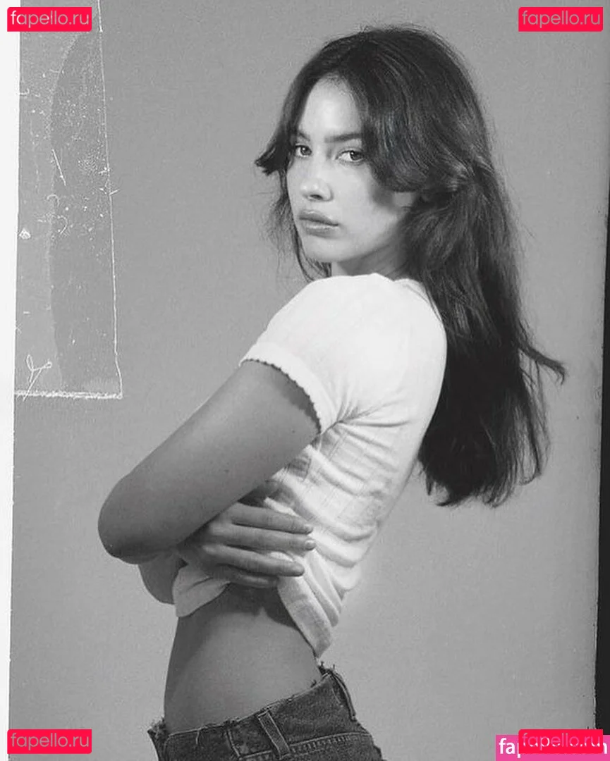 Gracie Abrams Onlyfans Photo Gallery 