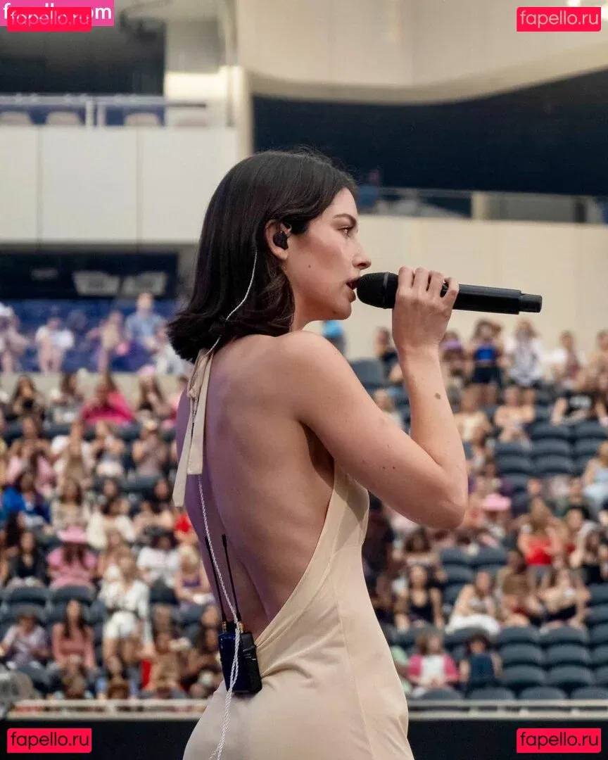 Gracie Abrams Onlyfans Photo Gallery 