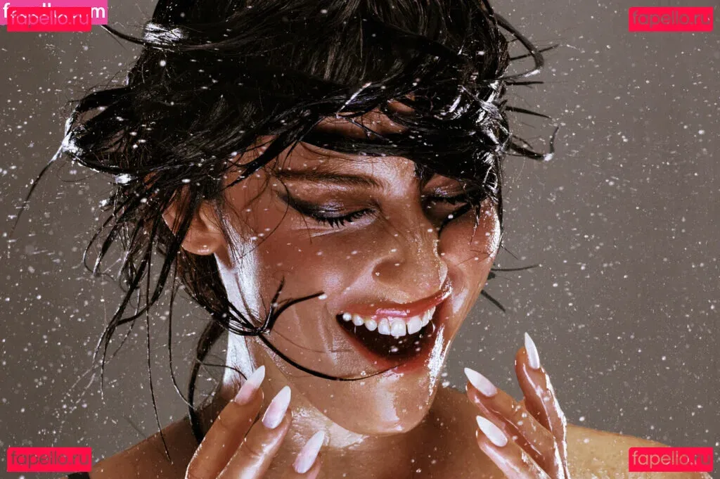 Gracie Abrams Onlyfans Photo Gallery 