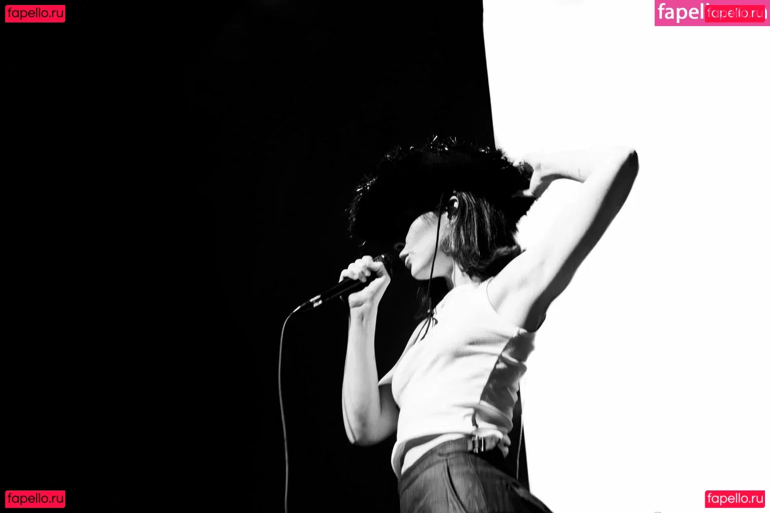 Gracie Abrams Onlyfans Photo Gallery 