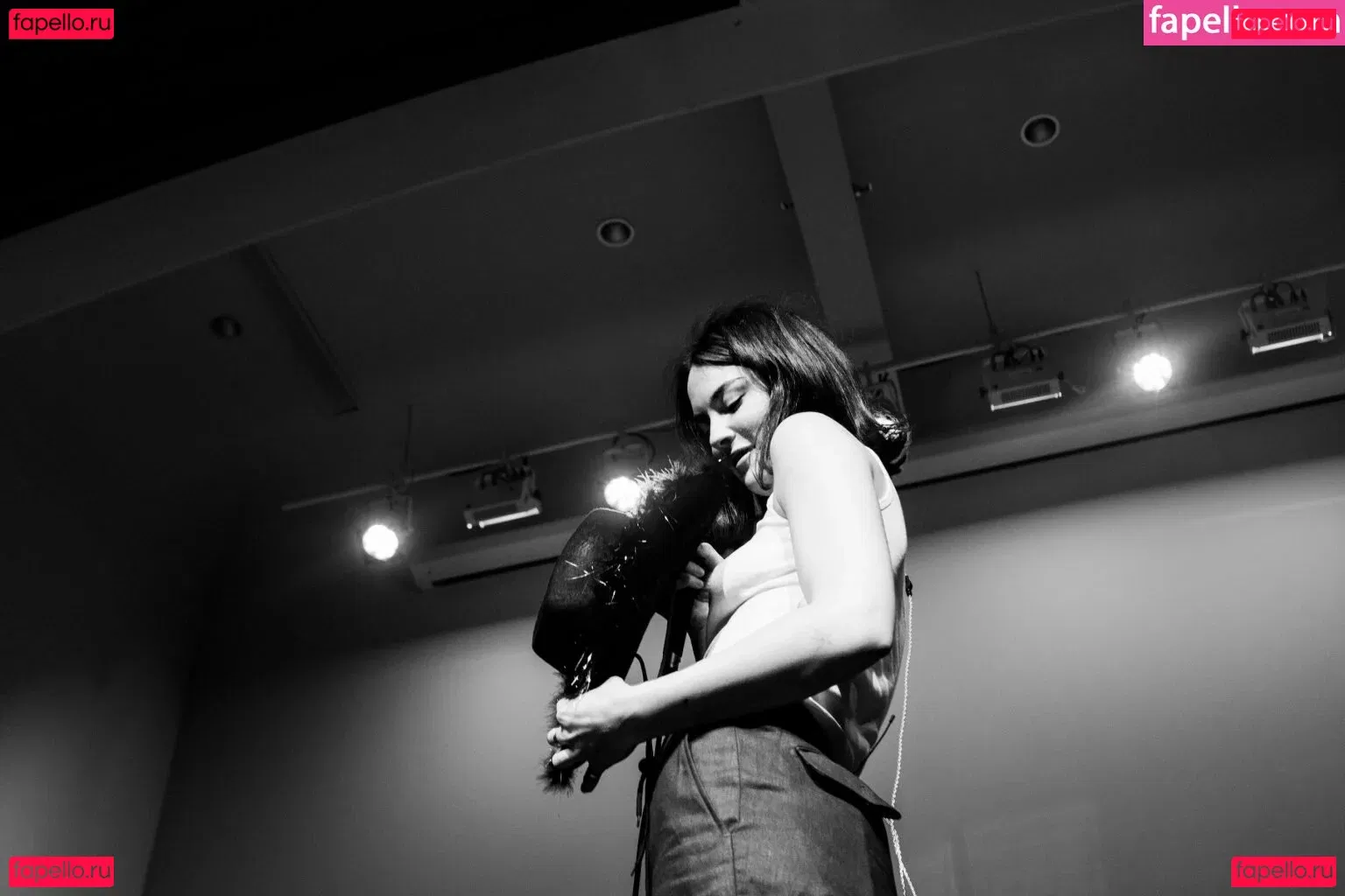 Gracie Abrams Onlyfans Photo Gallery 