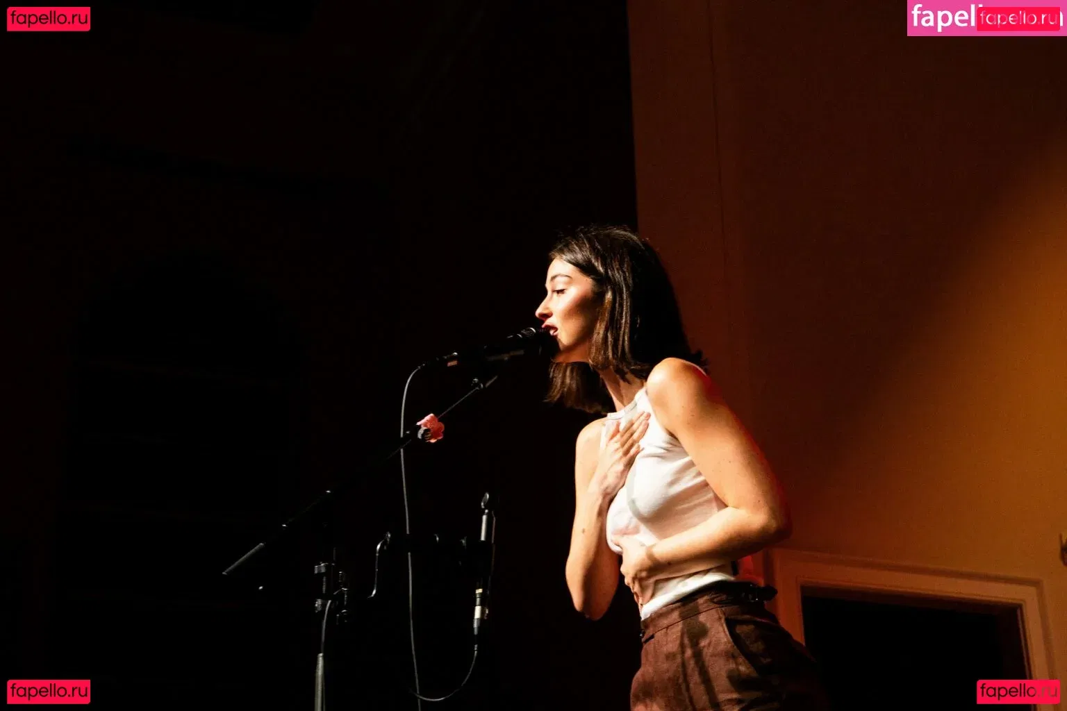 Gracie Abrams Onlyfans Photo Gallery 