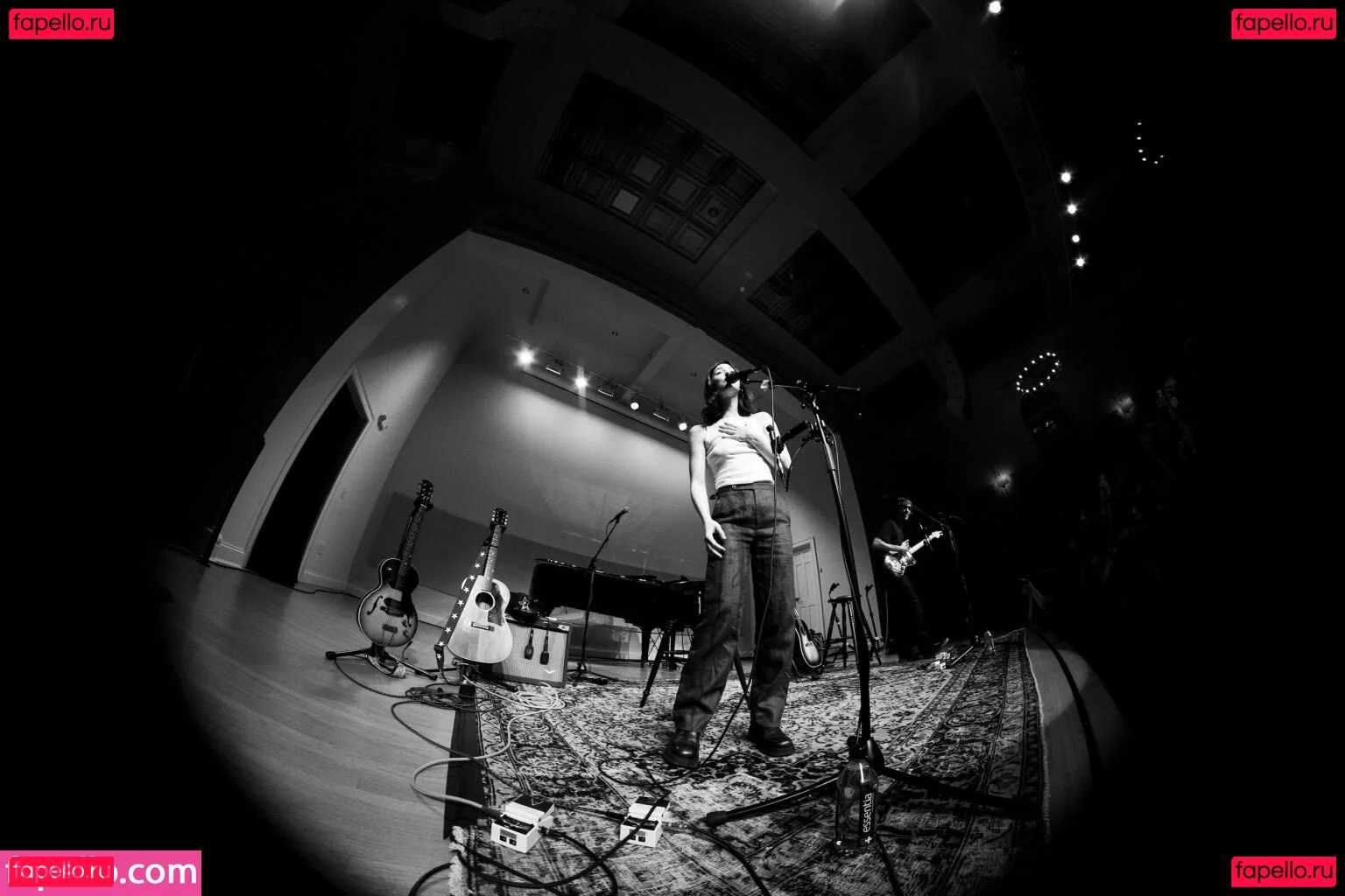 Gracie Abrams Onlyfans Photo Gallery 