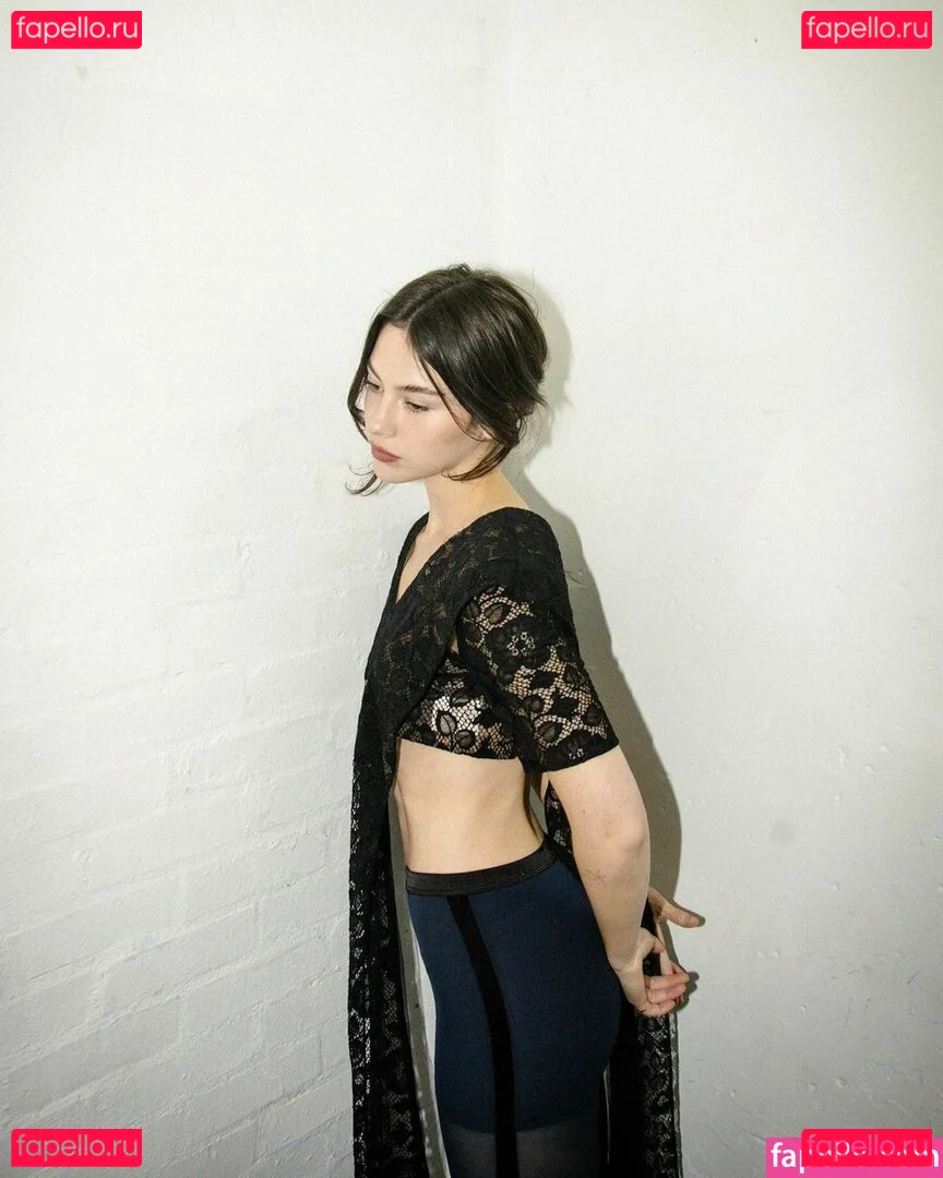 Gracie Abrams Onlyfans Photo Gallery 