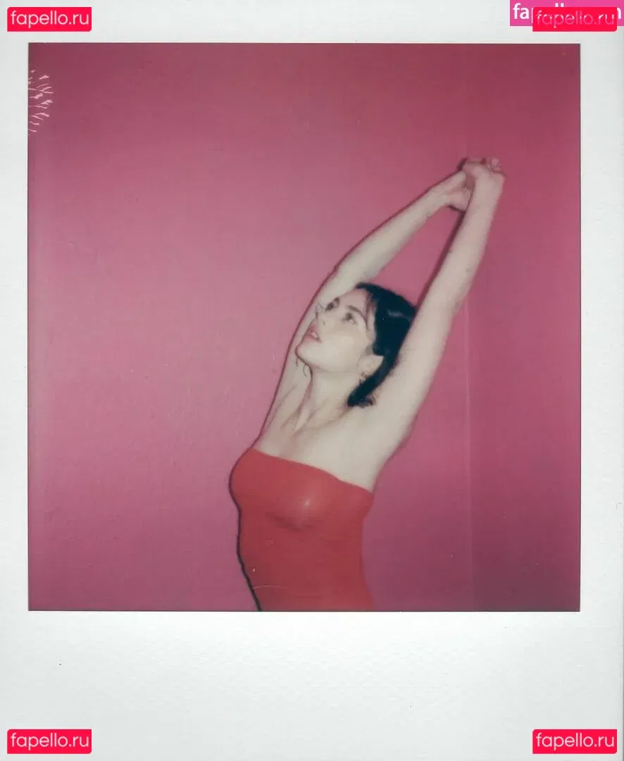 Gracie Abrams Onlyfans Photo Gallery 