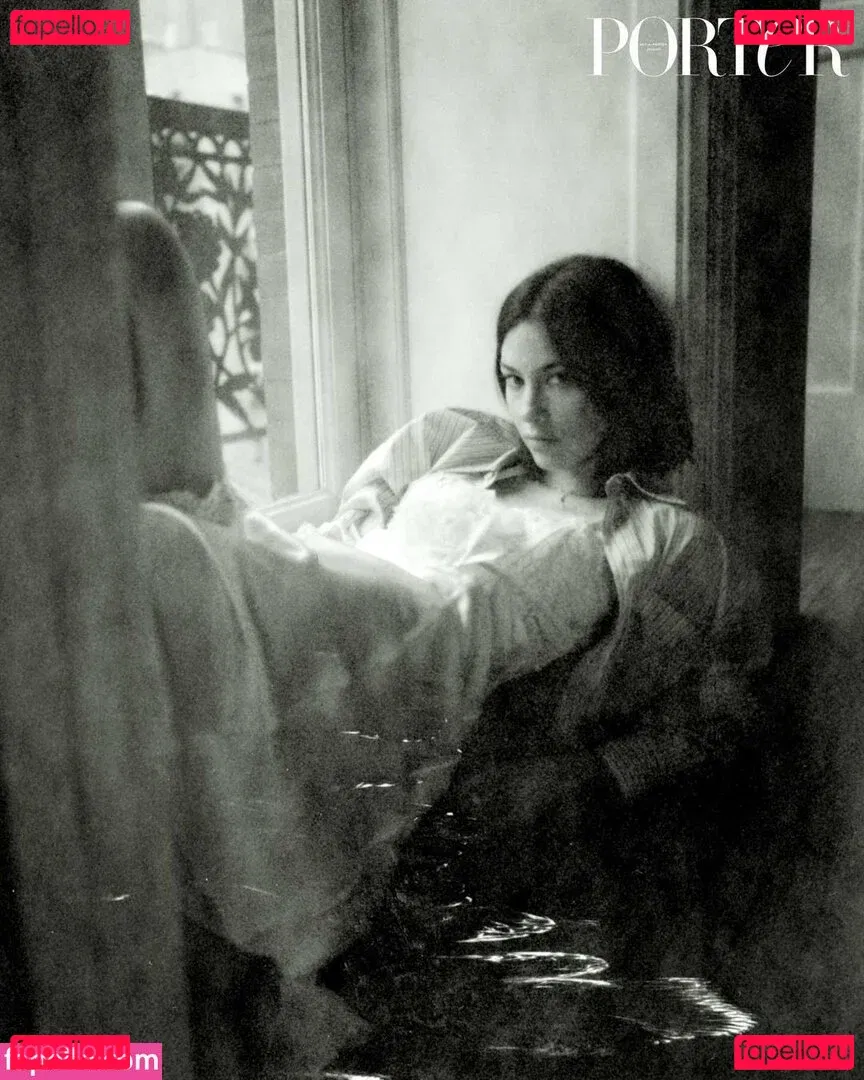 Gracie Abrams Onlyfans Photo Gallery 