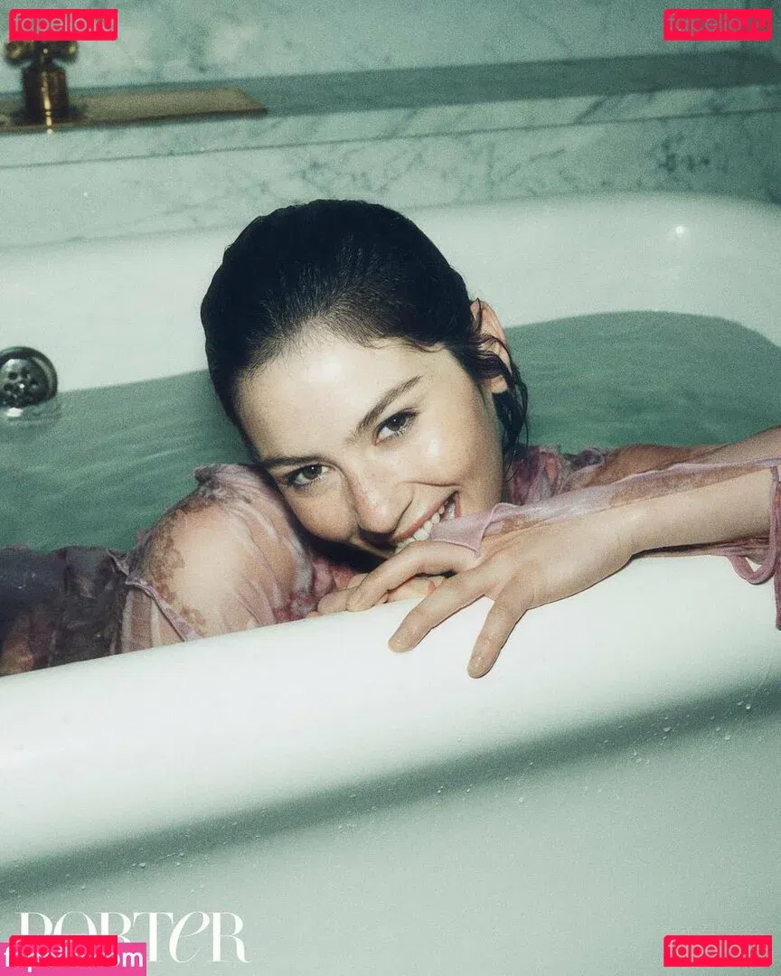 Gracie Abrams Onlyfans Photo Gallery 