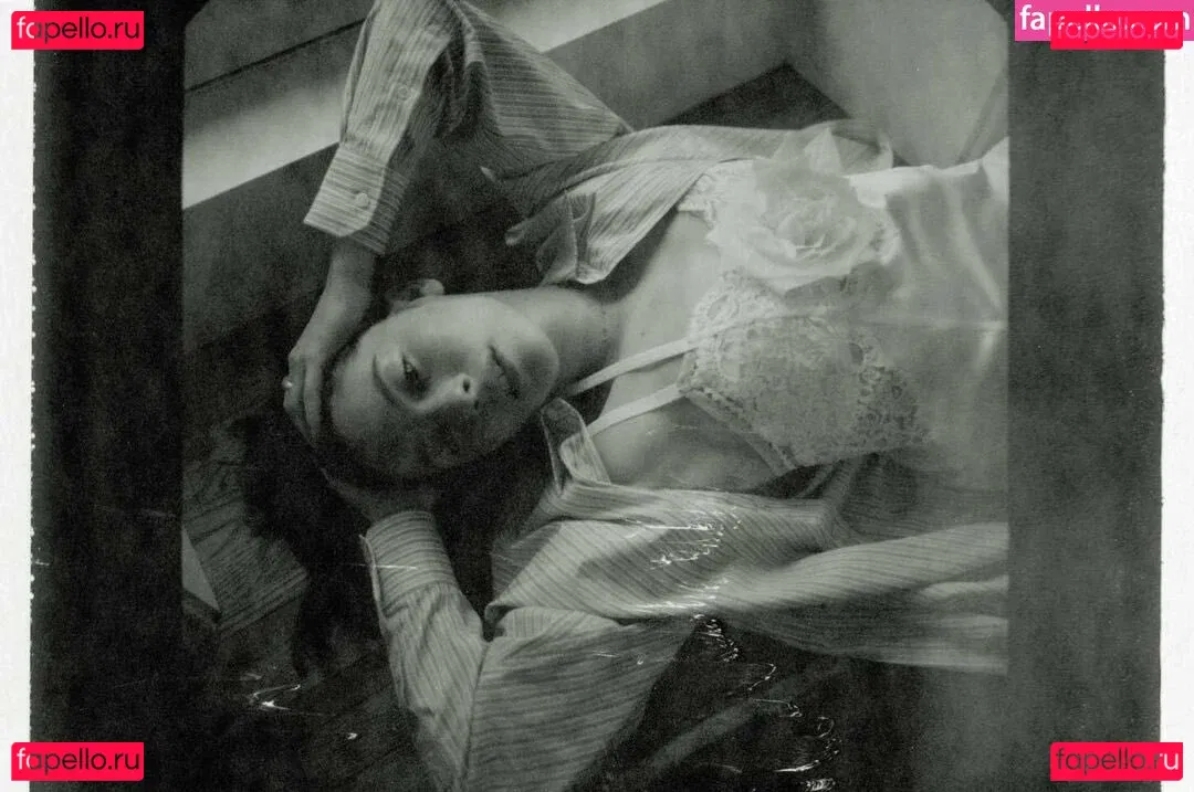 Gracie Abrams Onlyfans Photo Gallery 