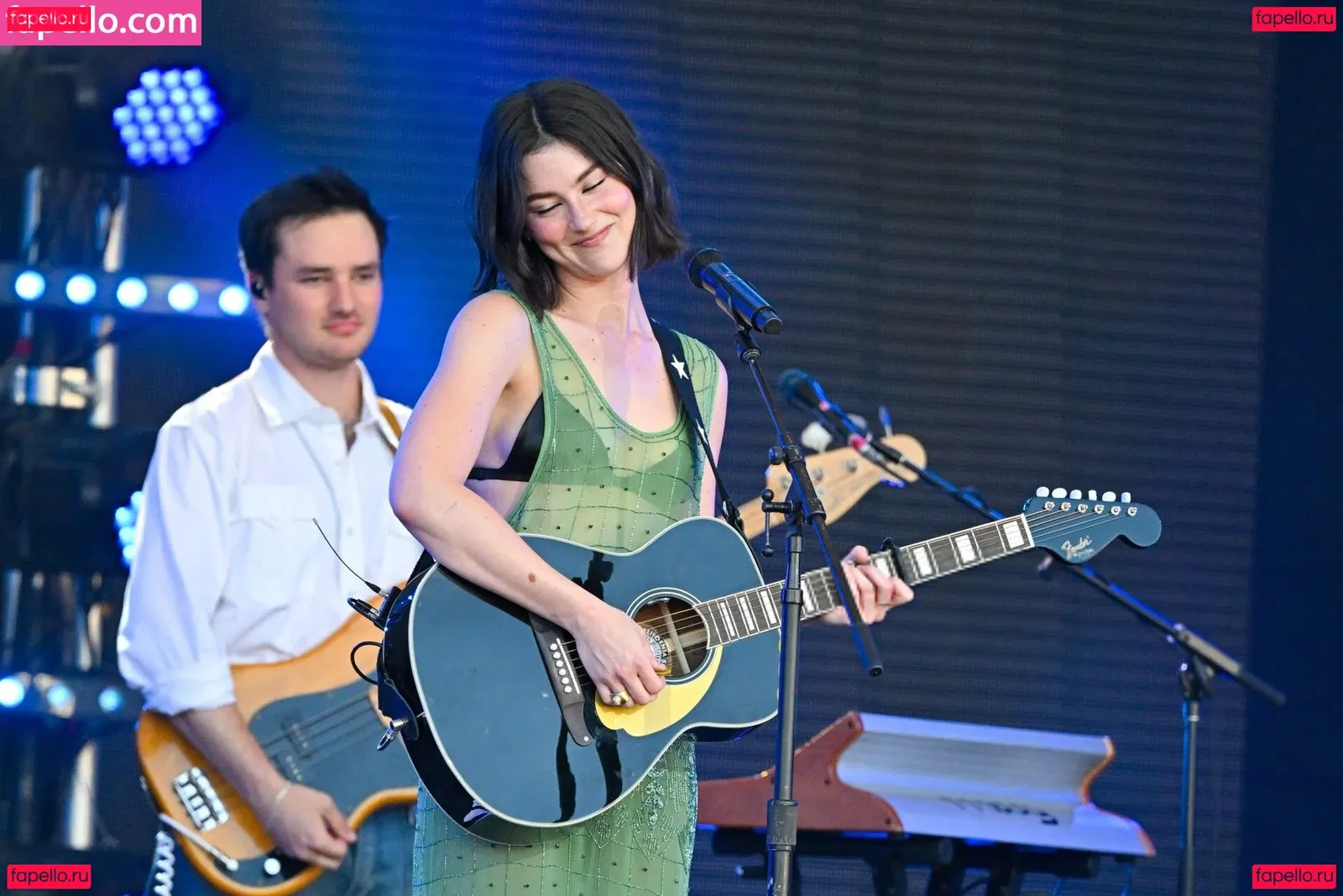 Gracie Abrams Onlyfans Photo Gallery 