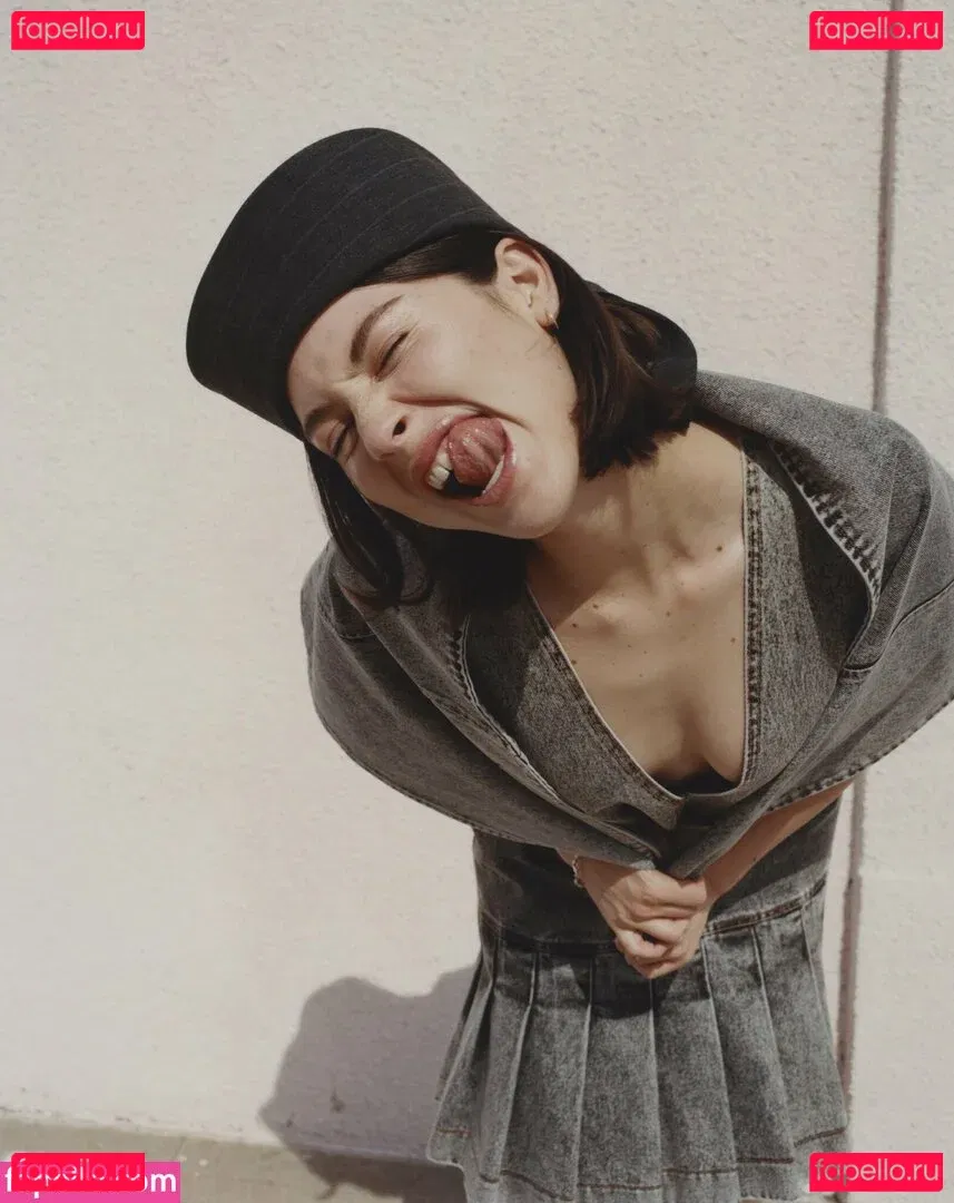 Gracie Abrams Onlyfans Photo Gallery 