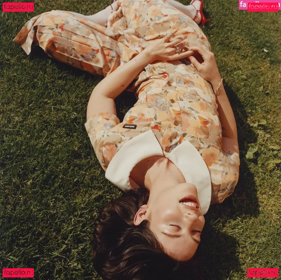 Gracie Abrams Onlyfans Photo Gallery 