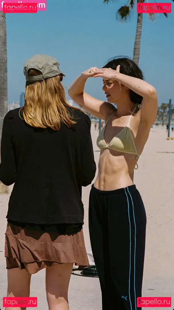 Gracie Abrams Onlyfans Photo Gallery 