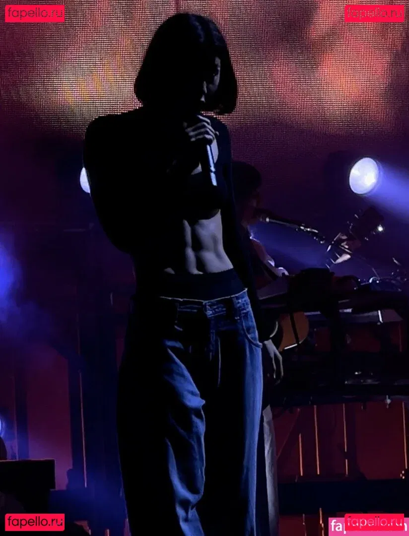 Gracie Abrams Onlyfans Photo Gallery 