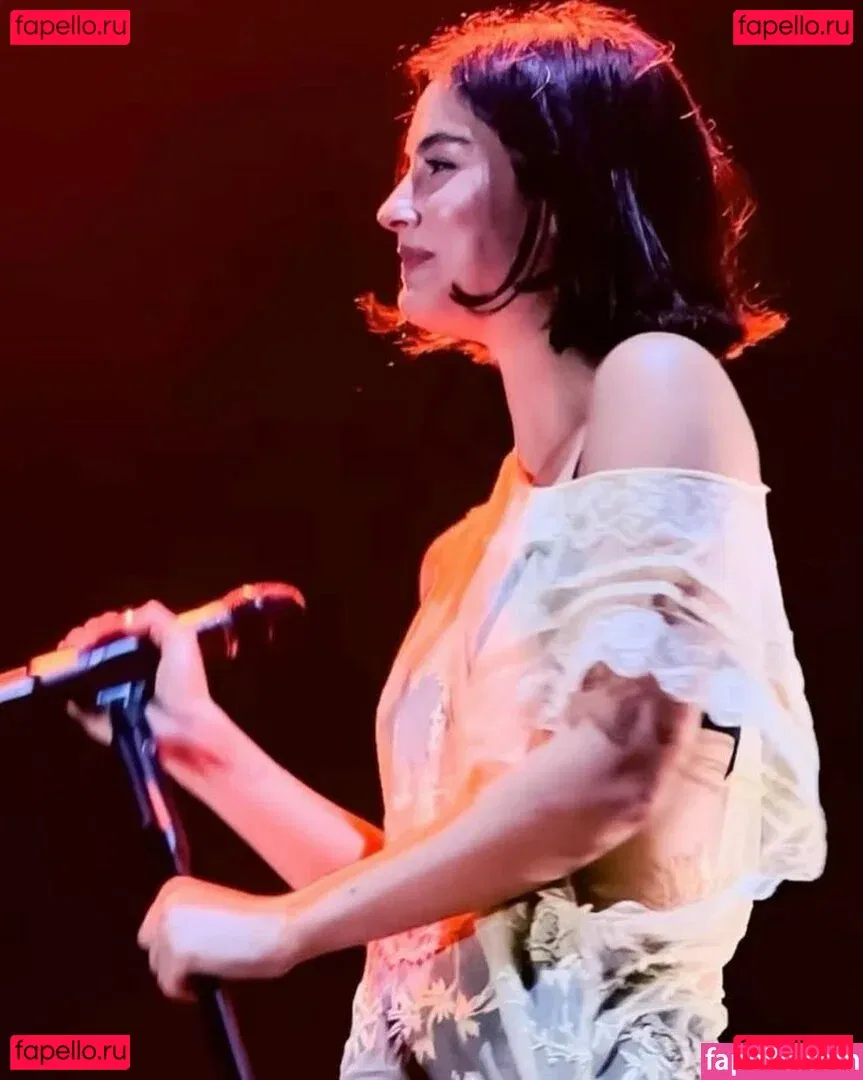 Gracie Abrams Onlyfans Photo Gallery 