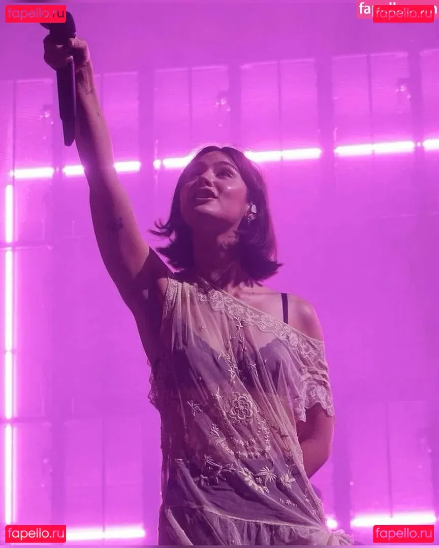 Gracie Abrams Onlyfans Photo Gallery 