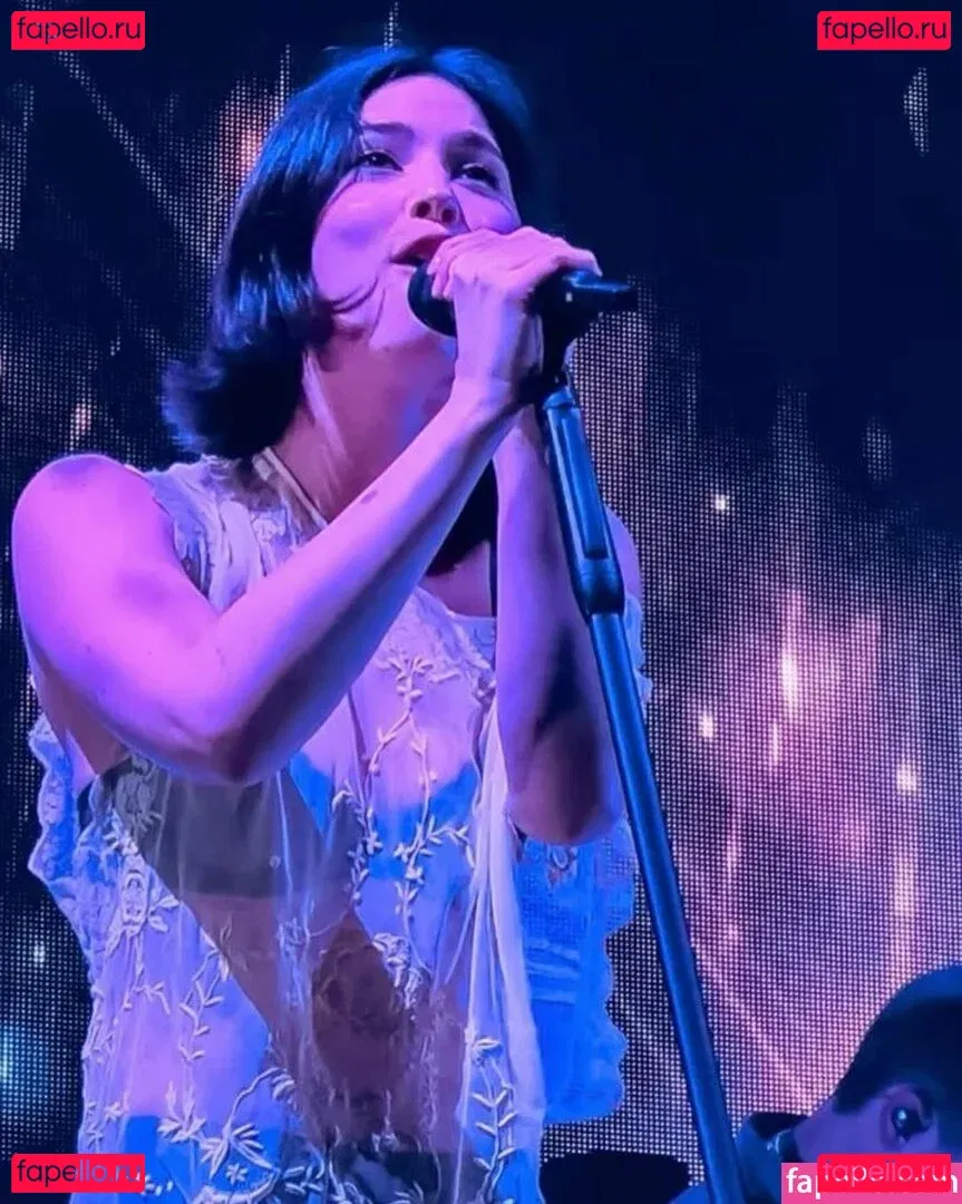 Gracie Abrams Onlyfans Photo Gallery 