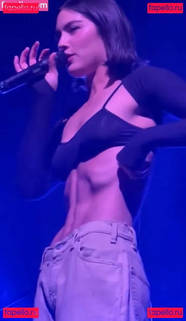 Gracie Abrams Onlyfans Photo Gallery 